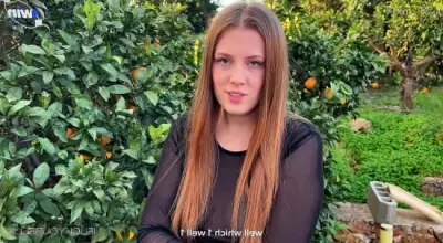 Ты воровала апельсины... нужно как-то отрабатывать... интим например